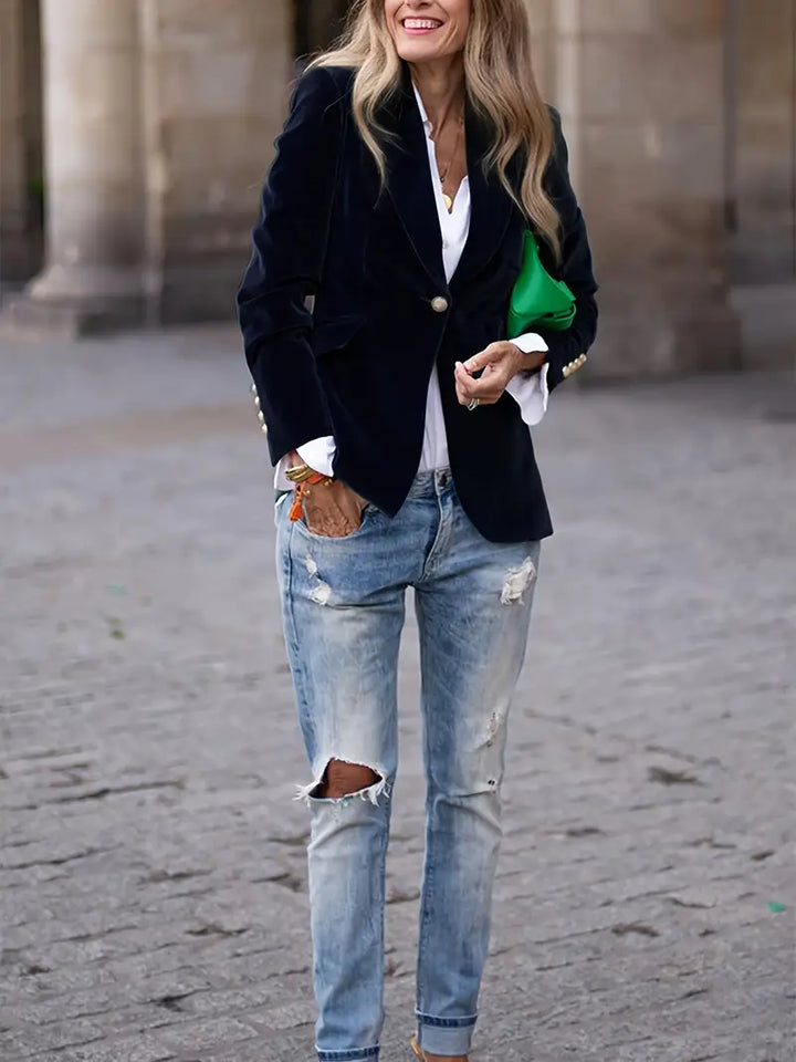 BEAUMONT NICE | BLAZER EN AJUSTÉ AVEC BOUTONS DORÉS POUR FEMMES