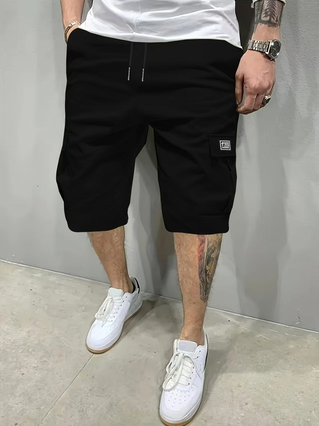 STRAIGHT LEG CARGO SHORTS FOR MEN