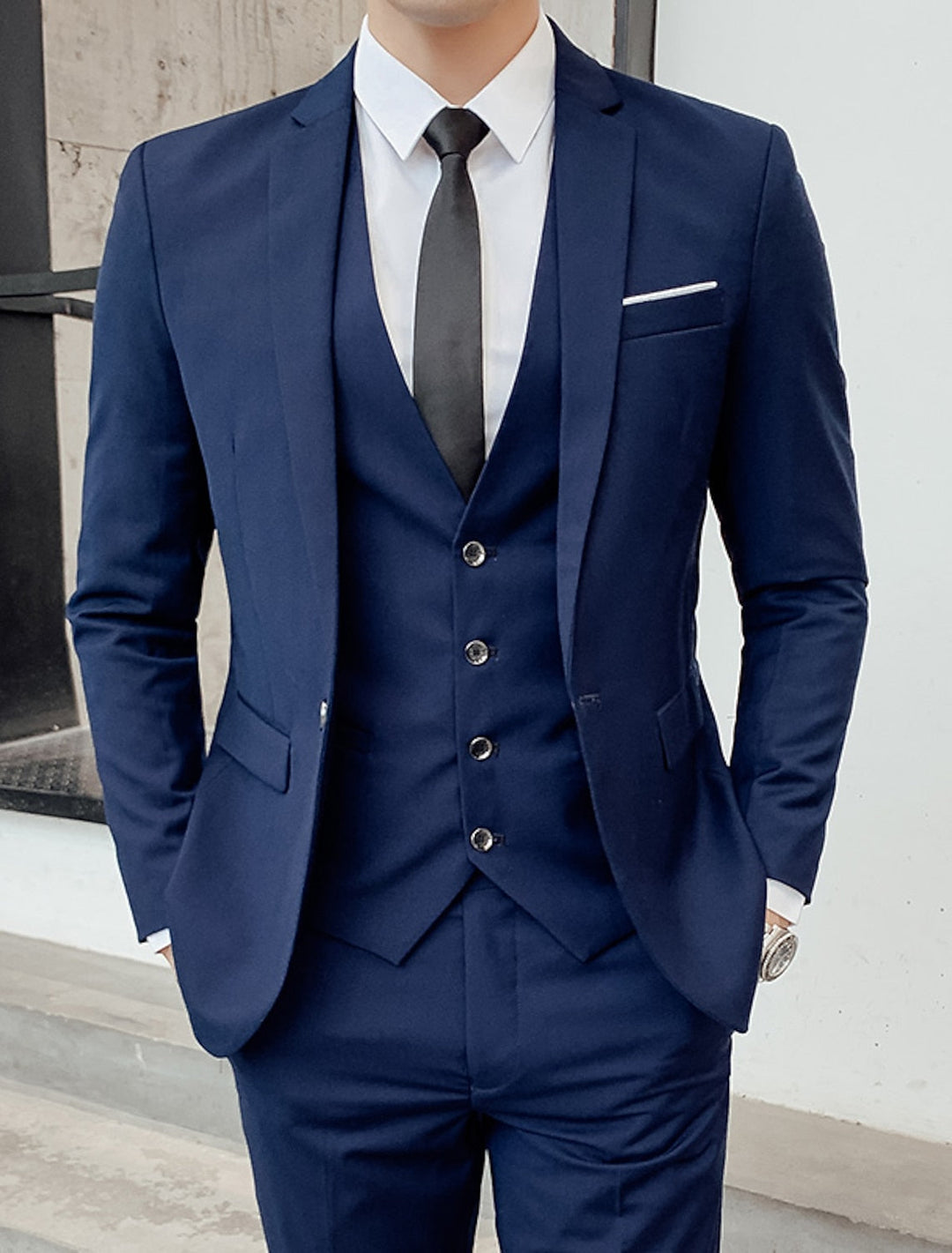 TAILORED THREE-PIECE SUIT FOR MEN