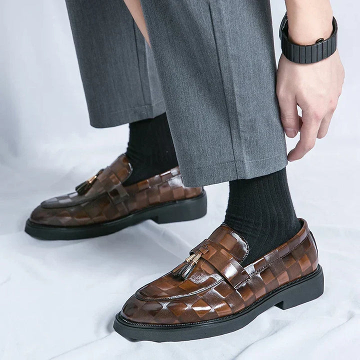 CLASSIC TASSEL LOAFERS FOR MEN