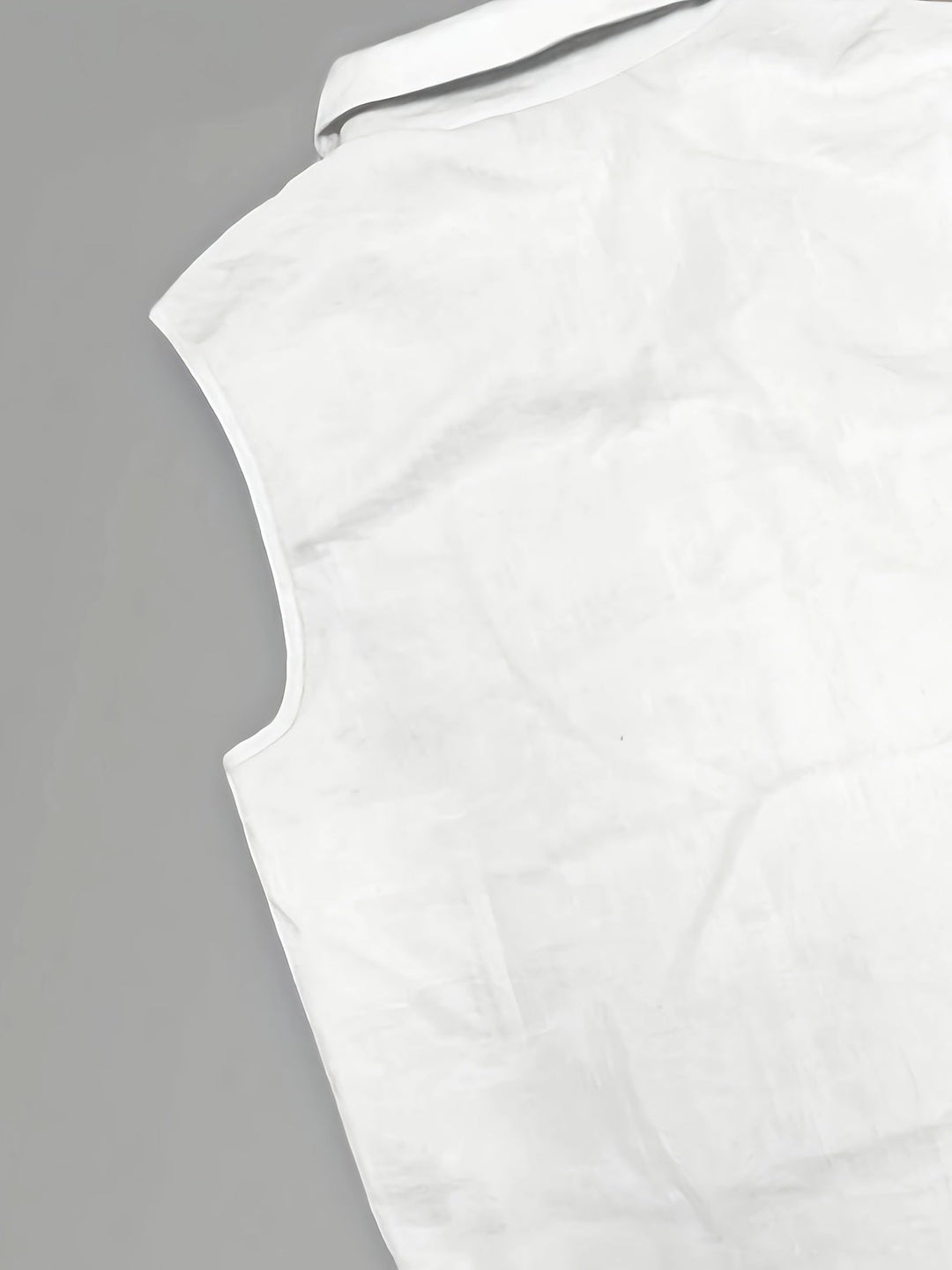 SLEEVELESS SHIRT FOR MEN